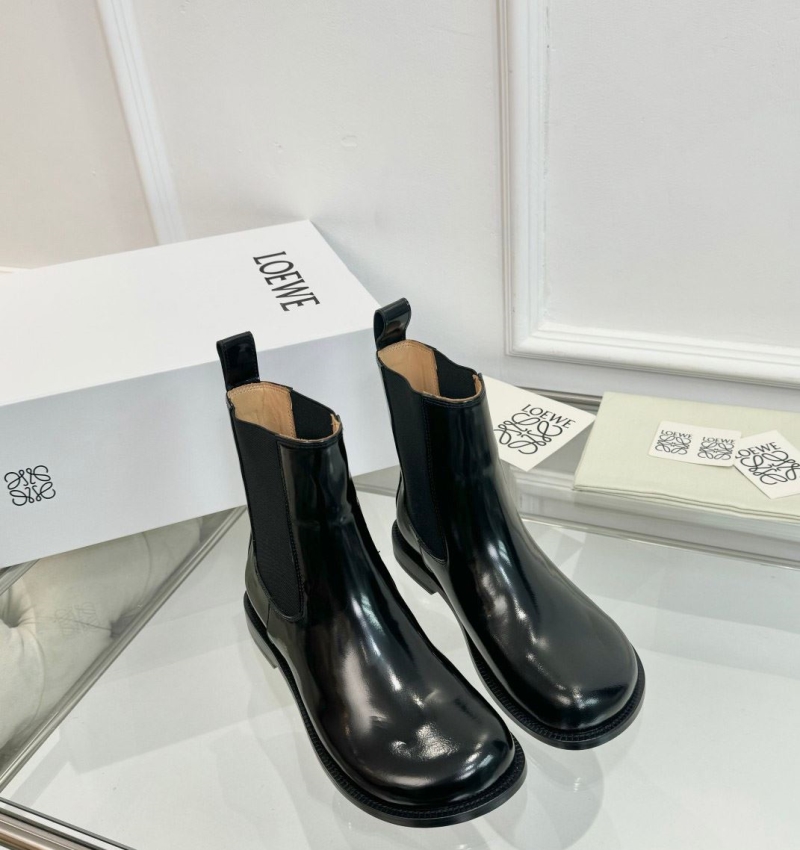 l*ew* boots
